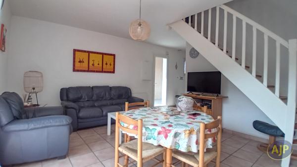 Maison à louer Biscarrosse : 4 pièces, 78m² avec 3 chambre(s) à 1 350€ - AJP Immobilier Biscarrosse