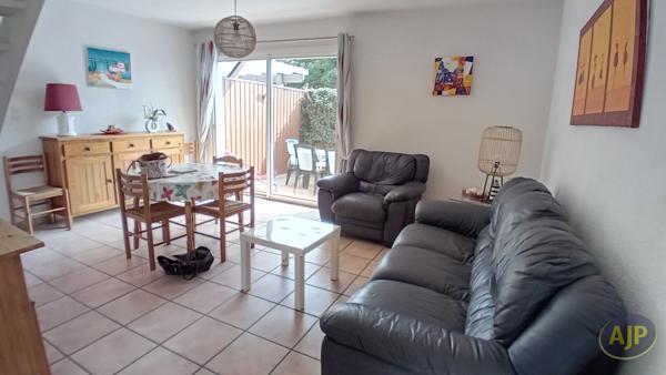 Maison à louer Biscarrosse : 4 pièces, 78m² avec 3 chambre(s) à 1 350€ - AJP Immobilier Biscarrosse