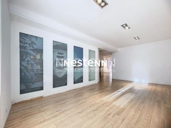 VALLAURIS- EMPLACEMENT N°1 - CENTRE VILLE-APPARTEMENTS- LOCAL COMMERCIAL-130M2