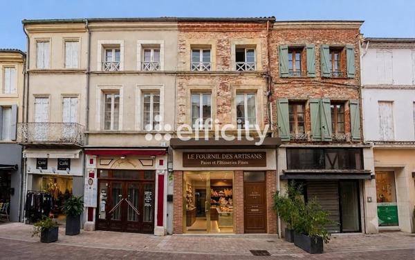 Immeuble
         12 pièces
        - 188 m² 96 000 € *