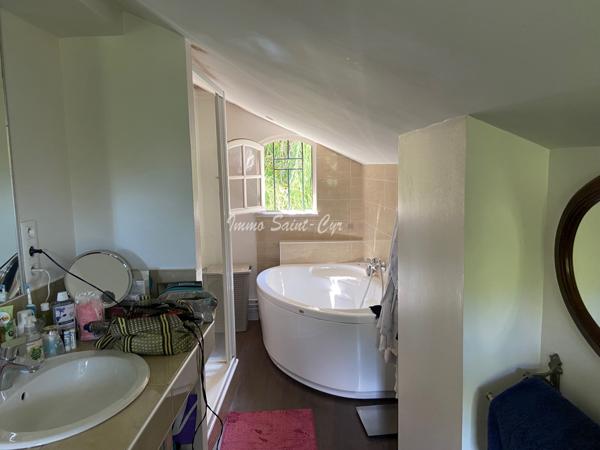 Maison 5 pièce(s) 3 chambre(s) 140 m²