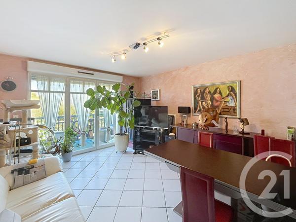 Appartement T3 à vendre  3 pièces - 53,58 m 2   GUJAN MESTRAS  - 33