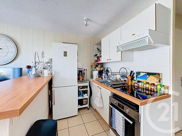 Appartement T3 à vendre  3 pièces - 53,58 m 2   GUJAN MESTRAS  - 33