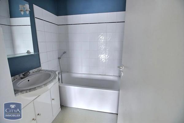 Appartement à louer 2 pièces 41m² Pessac (33600)