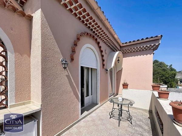 Maison à vendre 10 pièces 302m² Marignane (13700)