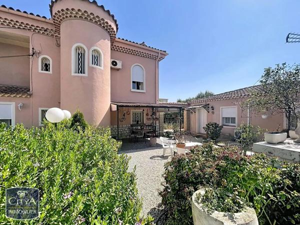 Maison à vendre 10 pièces 302m² Marignane (13700)