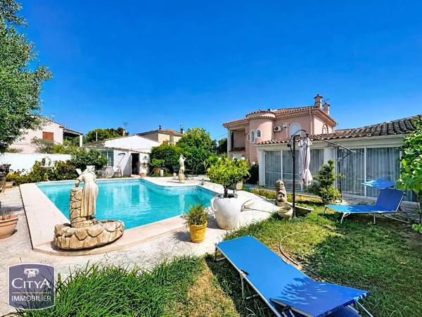 Maison à vendre 10 pièces 302m² Marignane (13700)