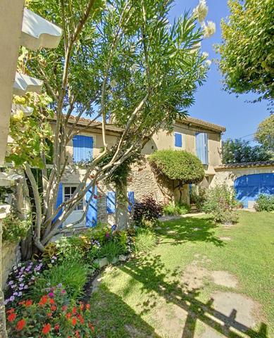 MAS de 155m² + gîte de 40 m² Saint Rémy de Provence
