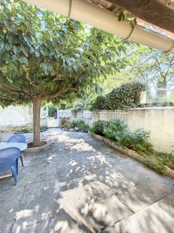 MAS de 155m² + gîte de 40 m² Saint Rémy de Provence