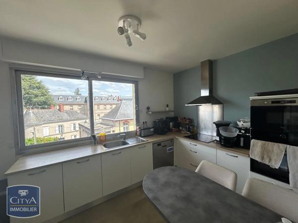 Appartement à louer 3 pièces 71.56m² Laval (53000)