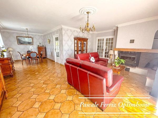 CAZÈRES – MAISON RENOVEE 115 m² - T4 - 3ch avec GARAGE + DEP. INT. 58m² + Ascenseur - Terrain 903 m² + DEP. EXT 40m²