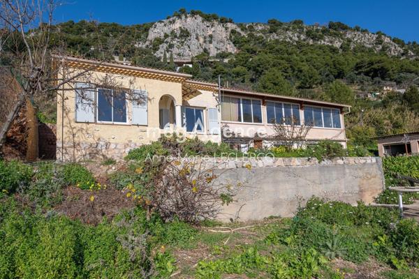 Maison à VILLEFRANCHE-SUR-MER, 06230 - 5 pièces 167m²