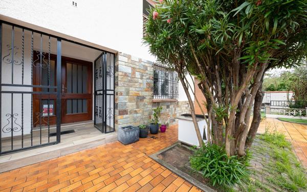 Maison à vendre    6 pièces •  Perpignan