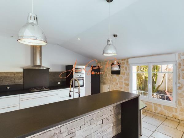 MAISON DE CHARME 186 m² , PISCINE & PRESTATIONS