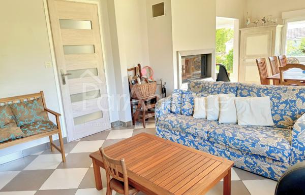 Maison familiale 5 chambres Piscine et dépendances 700 m