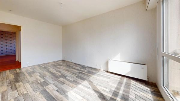 Location                                                      Appartement
                        
                     2 pièces                      43 m2                     à Mainvilliers