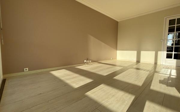 Appartement à vendre    4 pièces • 75,34 m2 Évry