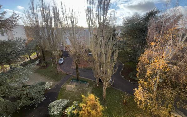 Appartement à vendre    4 pièces • 75,34 m2 Évry