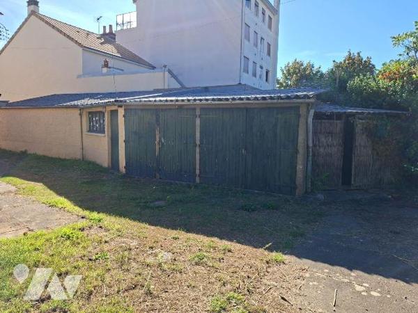 BOUSSINIERE - MADELEINE - MAISON PLAIN PIED + 9 GARAGES
Maison de plain pied à rénover compren...