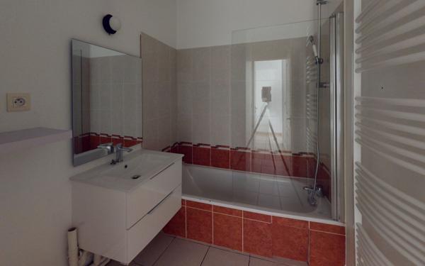 Appartement à louer    3 pièces •  Lyon 7