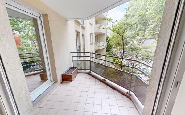 Appartement à louer    3 pièces •  Lyon 7