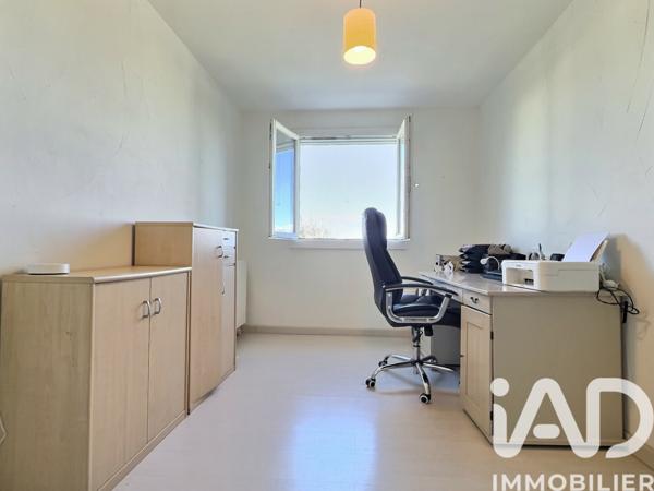 Maison à vendre 5 pièces 109 m² Saint-Martin-de-Crau