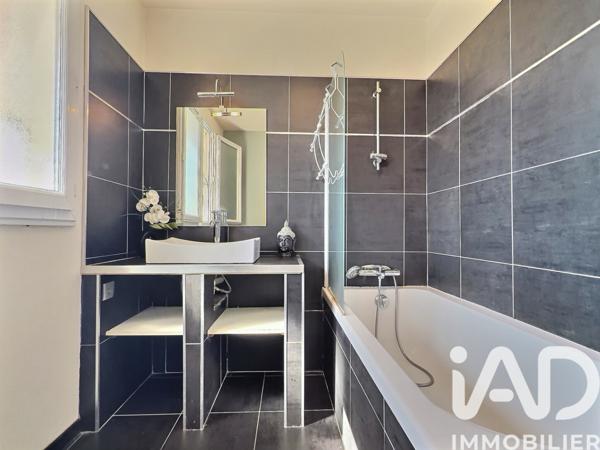 Maison à vendre 5 pièces 109 m² Saint-Martin-de-Crau