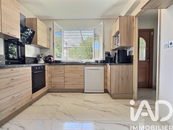 Maison à vendre 5 pièces 109 m² Saint-Martin-de-Crau