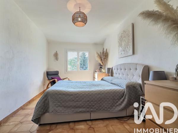 Maison à vendre 5 pièces 109 m² Saint-Martin-de-Crau