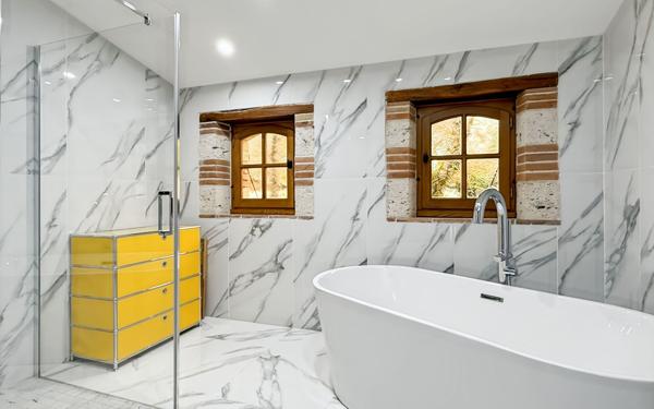 Maison à vendre    6 pièces • 220,45 m2 Moissac