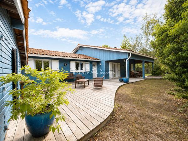 Maison familiale avec beaux volumes et dépendance