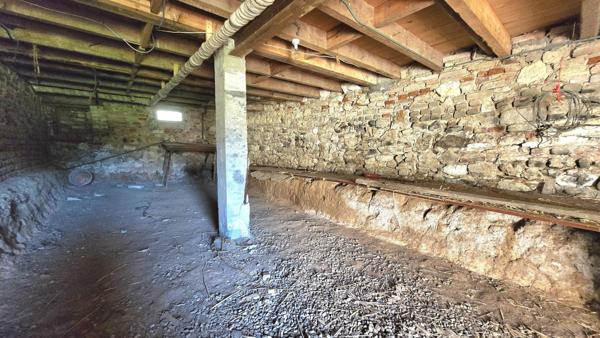 Maison individuelle de quasi plain-pied 60 m², garage et grand jardin proche commerces et commodités