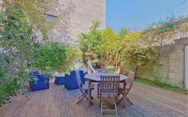 Maison à vendre    6 pièces • 119,56 m2 Bordeaux