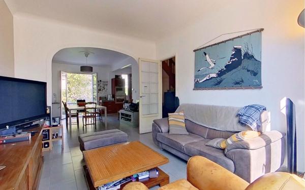 Maison à vendre    6 pièces • 119,56 m2 Bordeaux