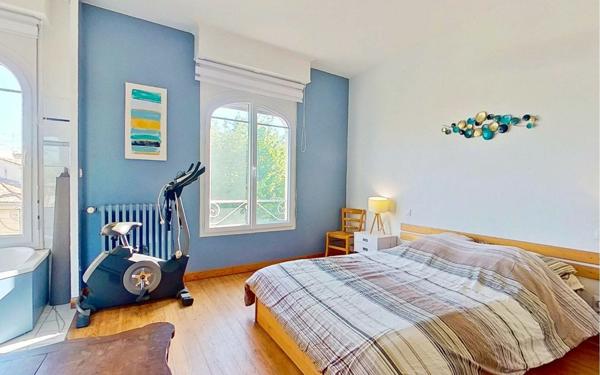 Maison à vendre    6 pièces • 119,56 m2 Bordeaux