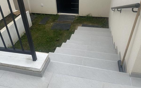 Appartement à louer    3 pièces • 76,61 m2 Champs-sur-Marne