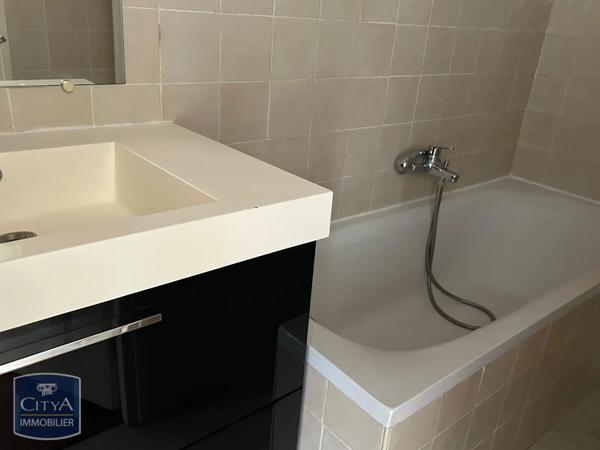 Appartement à louer 3 pièces 53.76m²