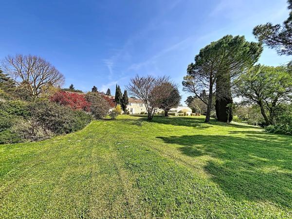 Domaine d’exception du XVIIIe siècle – 660 m² – 50 hectares – Vue 360° – Montréal (11)