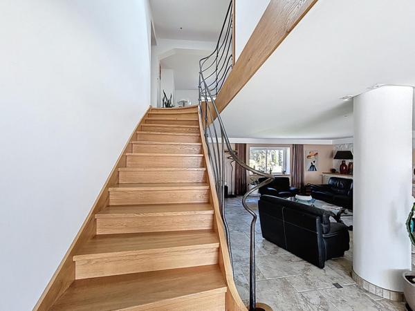 Domaine d’exception du XVIIIe siècle – 660 m² – 50 hectares – Vue 360° – Montréal (11)