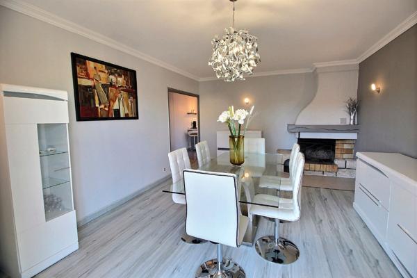 CABESTANY - VILLA 3 FACES DE TYPE F6/7 AU CENTRE SUR TERRAIN PISCINABLE.