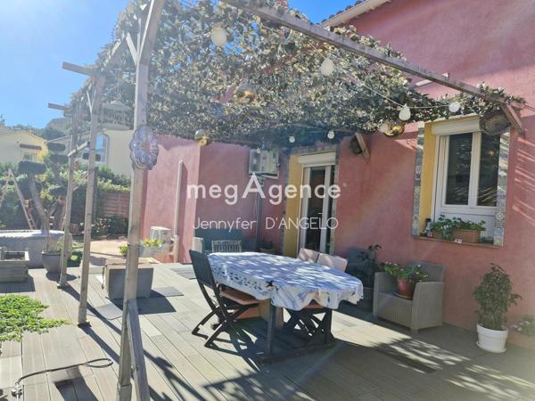 Maison à OLLIOULES, 83190 - 5 pièces 136m²