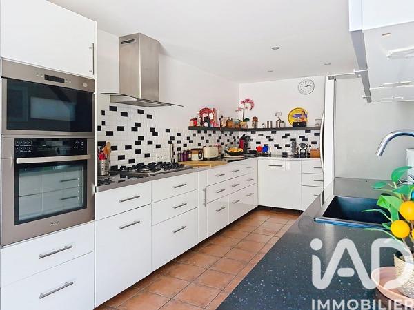 Maison à vendre 8 pièces 278 m² Vélines