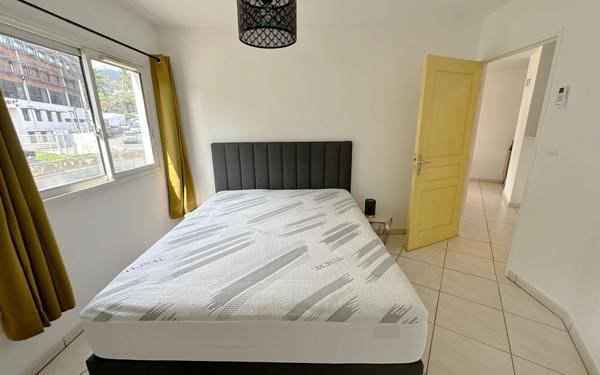 Appartement à louer    2 pièces • 51,39 m2 Saint-Denis
