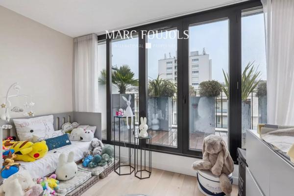 DUPLEX AVEC TERRASSE – SURESNES