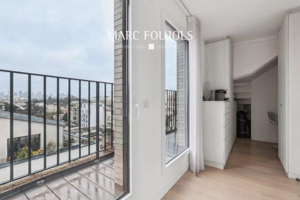 DUPLEX AVEC TERRASSE – SURESNES