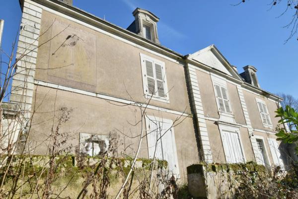 Maison à vendre 10 pièces SEICHES SUR LE LOIR (49)
