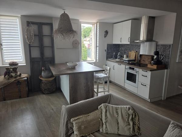 Superbe Appartement La Cadiere D Azur 3 pièce(s) 89 m2