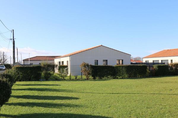 Habitation de plain pied   139.42m²    456000 FAI