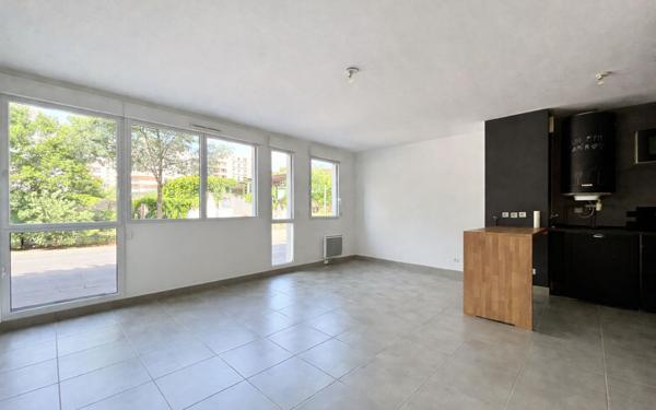 Appartement à vendre    2 pièces • 49,95 m2 Lyon 3