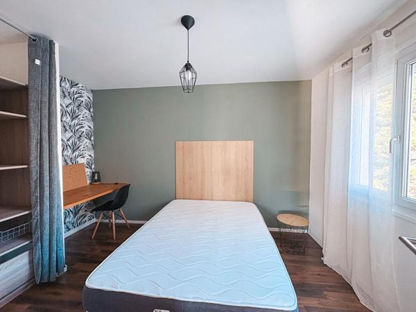 Appartement 4 chambres - terrasse et parking - Nantes Barberie